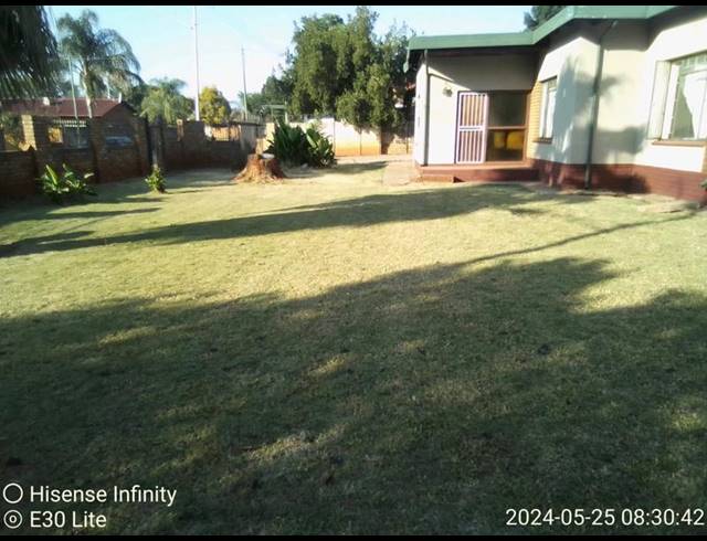 4 BEDROOM HOUSE FOR SALE IN THE ORCHARDS